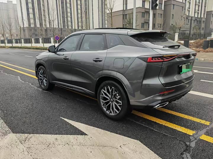 Changan UNI-Z Hybrid 2025 2025款 智慧新蓝鲸 125km 战舰版