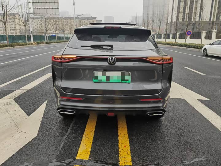 Changan UNI-Z Hybrid 2025 2025款 智慧新蓝鲸 125km 战舰版