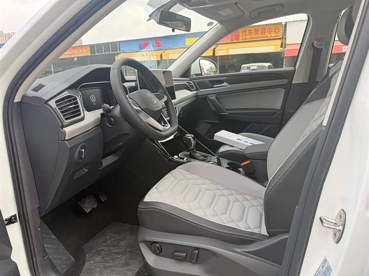 2026 Volkswagen Tayron