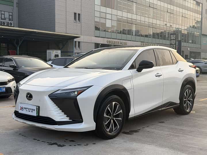 2023 Lexus RZ