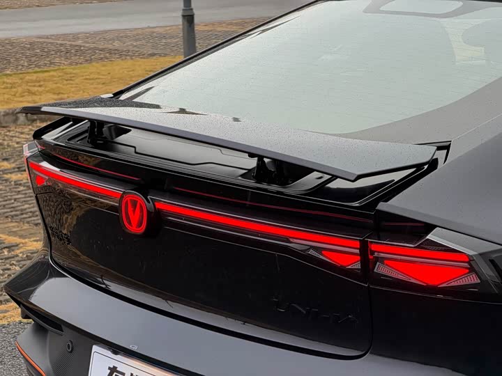 Changan UNI-V 2025 2025款 第三代 2.0T 劲擎型