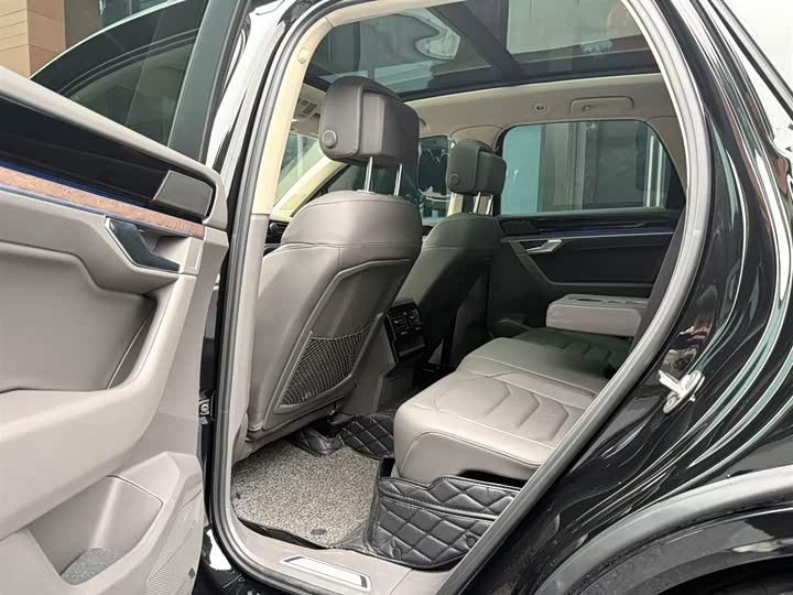 Volkswagen Touareg 2022 2022款 3.0TSI 锐享版 经典运动套装