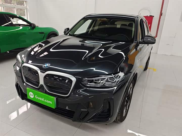 2024 BMW iX3