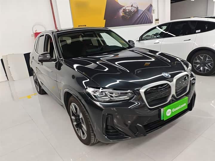 2024 BMW iX3