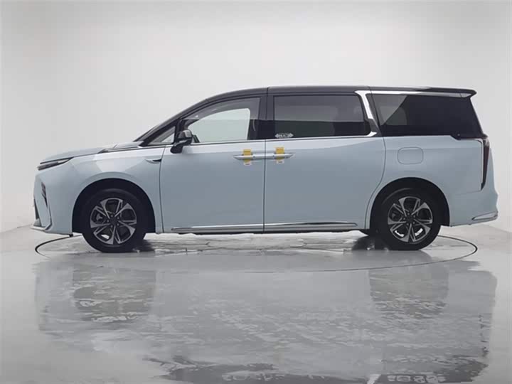 Maxus Mifa 9 2022 2022款 长续航 草原七座版