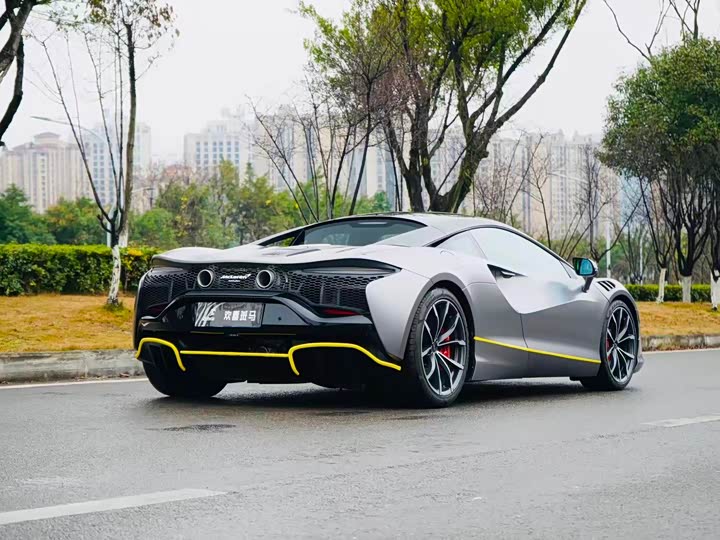 McLaren Artura 2023 2023款 3.0T Hybrid 标准型