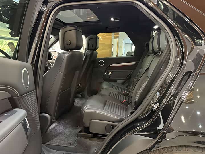 Land Rover Discovery 2025 2025款 360PS Dynamic SE