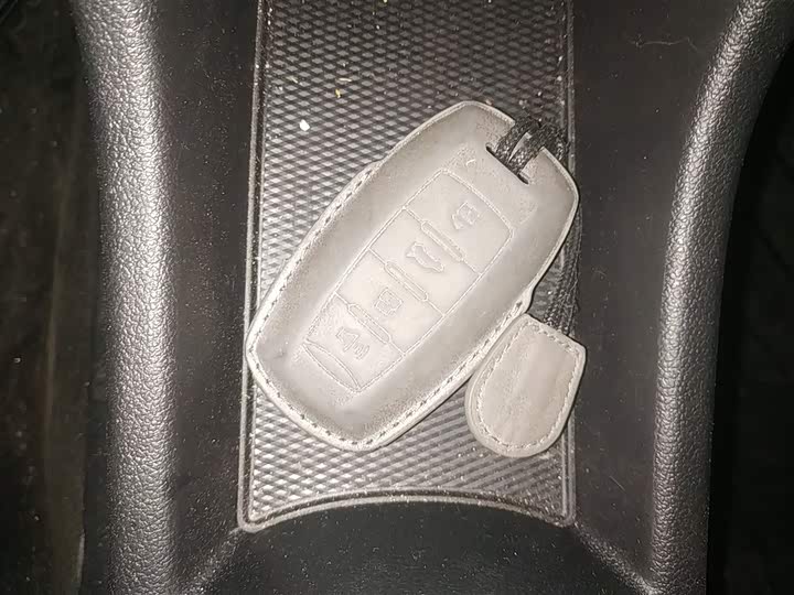 Ora White Cat 2022 2022款 小野猫版 401km 旗舰型 三元锂