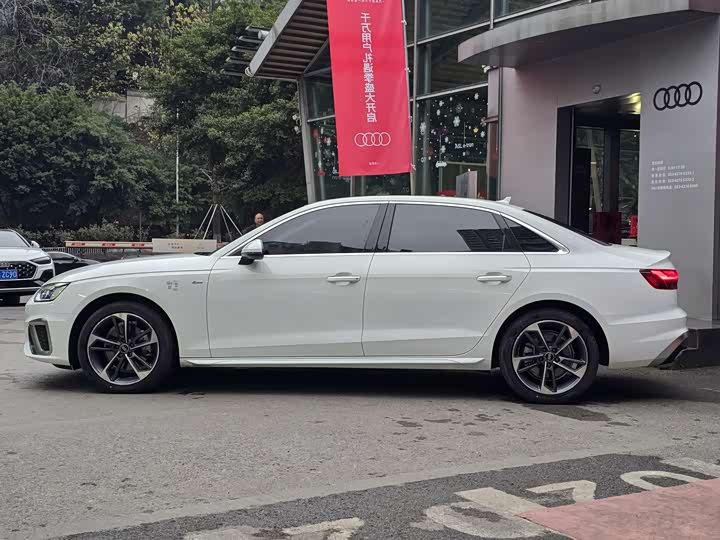 Audi A4L 2024 2024款 40 TFSI 时尚动感型