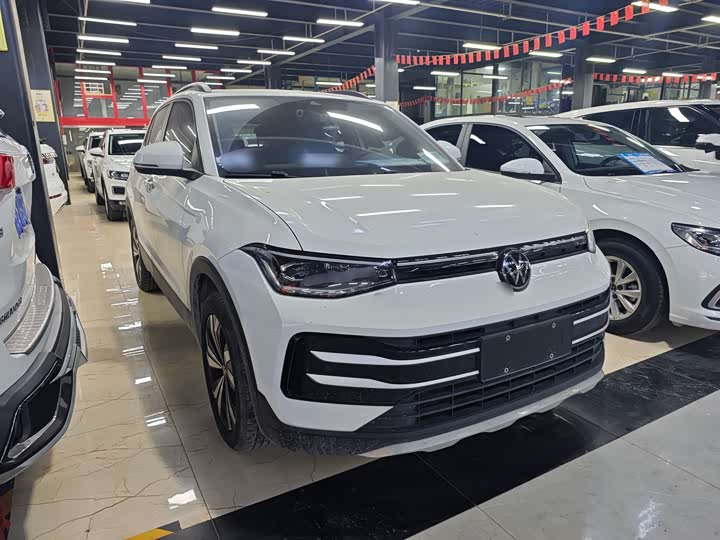 Volkswagen Tharu 2025 2025款 新锐 300TSI 锐意版