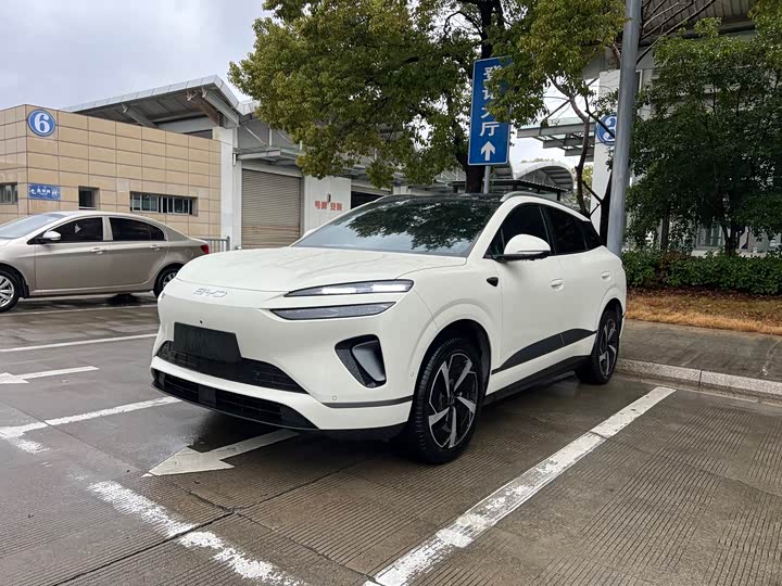 2025 BYD Sea Lion 06 Hybrid/EV