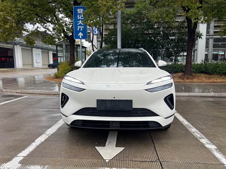 2025 BYD Sea Lion 06 Hybrid/EV