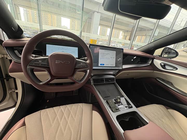 BYD Seal 07 DM-i Hybrid 2025 2025款 智驾版 DM-i 1.5T 125km 旗舰型