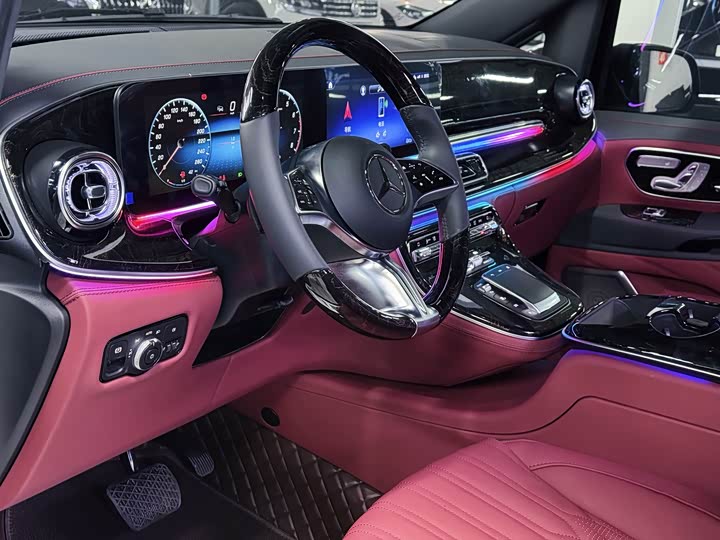 Mercedes-Benz Vito 2024 2024款 2.0T 商务版 7座