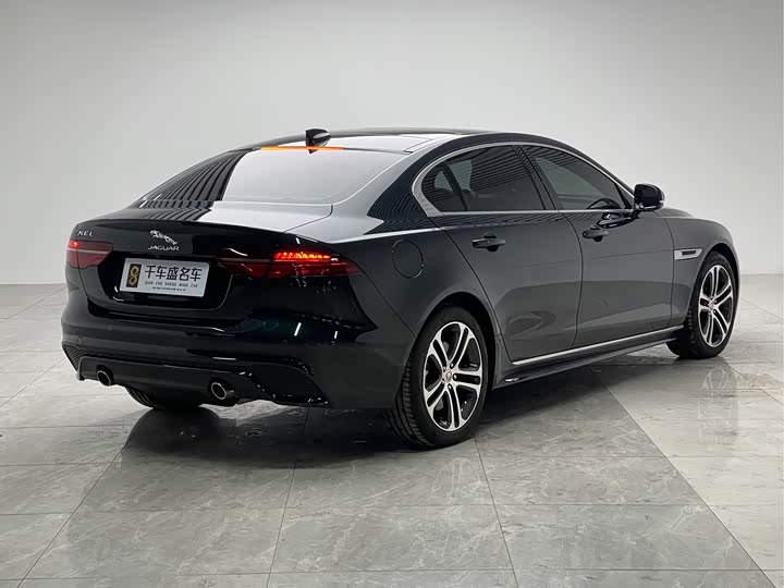 Jaguar XE L 2024 2024款 2.0T 250PS R-DYNAMIC S进取运动版