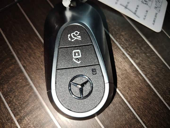 Mercedes-Benz E-Class 2025 2025款 E 300 L 时尚型