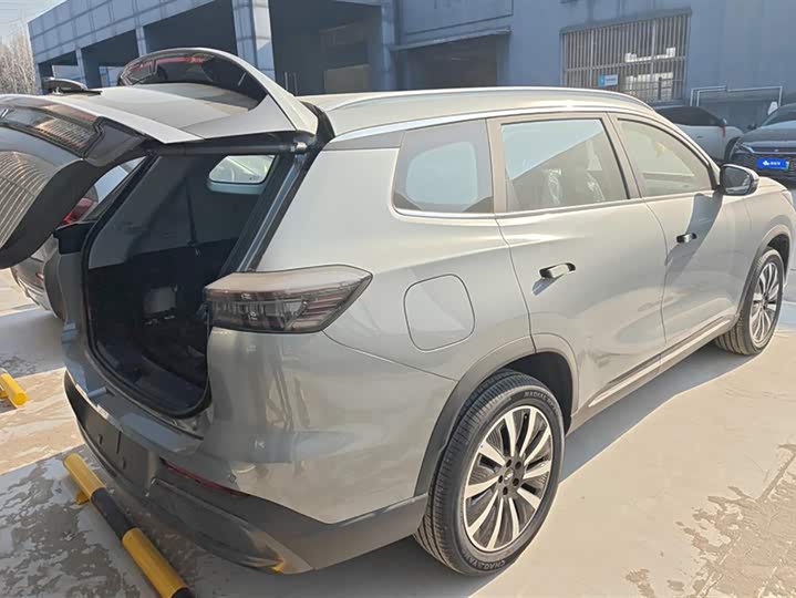 2025 Chery Fulwin T8