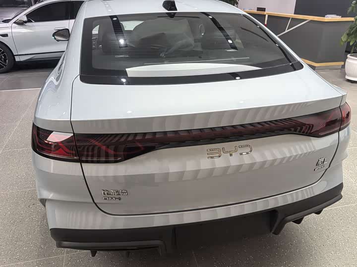 BYD Qin L 2025 2025款 DM-i 智驾版 120KM超越型