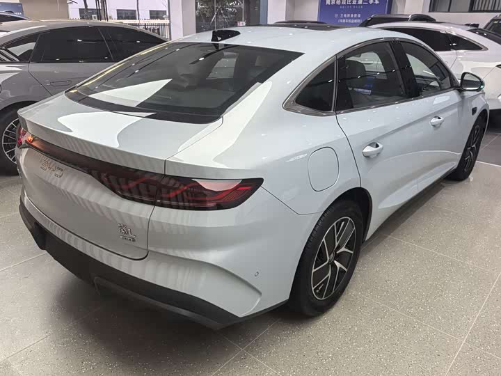 BYD Qin L 2025 2025款 DM-i 智驾版 120KM超越型