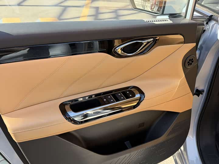 GAC Trumpchi E8 2024 2024款 150km MAX+