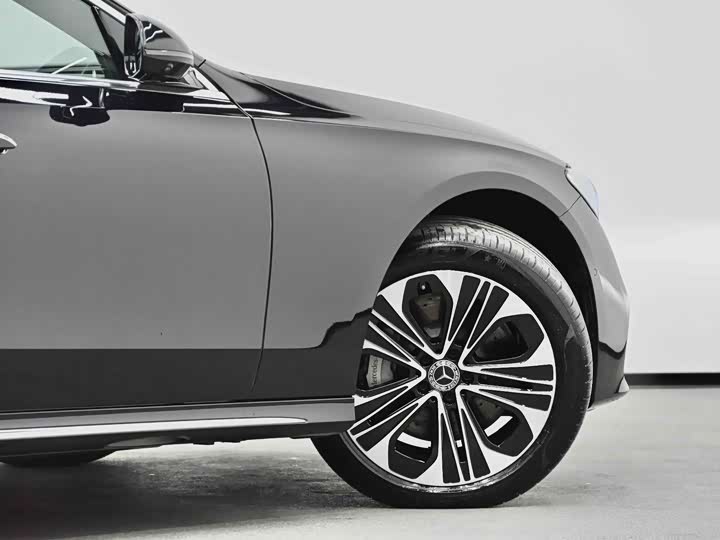 Mercedes-Benz E-Class Hybrid 2024 2024款 E 350 e L 插电式混合动力轿车