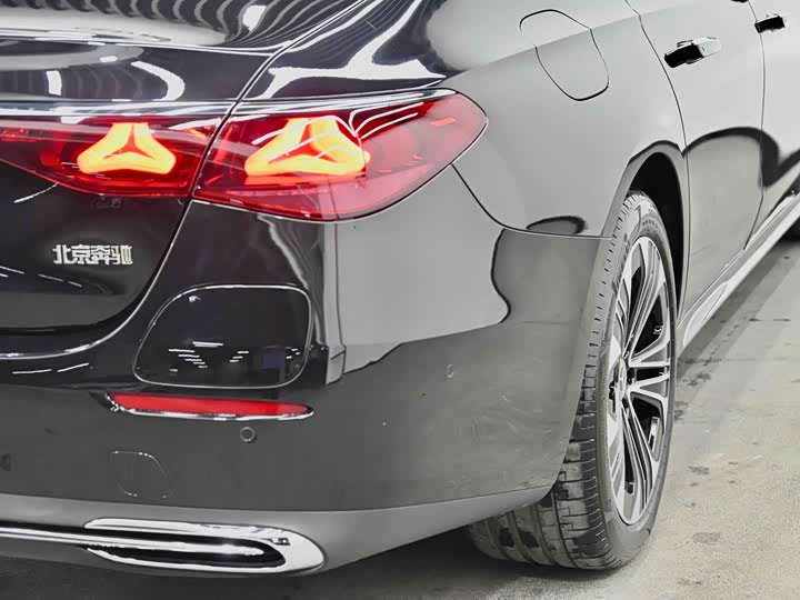 Mercedes-Benz E-Class Hybrid 2024 2024款 E 350 e L 插电式混合动力轿车