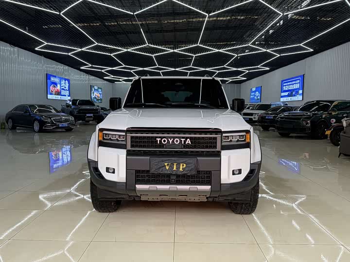 Toyota Prado 2024 2024款 2.4T 悍野WX版 6座