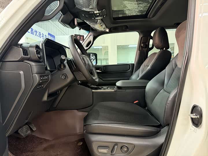 Toyota Prado 2024 2024款 2.4T 悍野WX版 6座