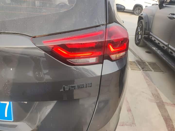 Chevrolet Orlando 2020 2020款 轻混 Redline 530T 自动纵享版（5+2款）