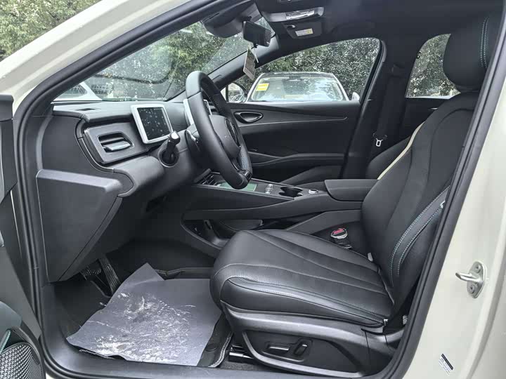 2025 BYD Seal 06 Hybrid/EV