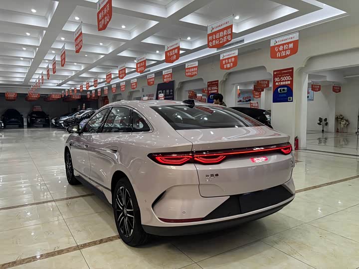 BYD Qin L 2025 2025款 EV 545KM云辇型