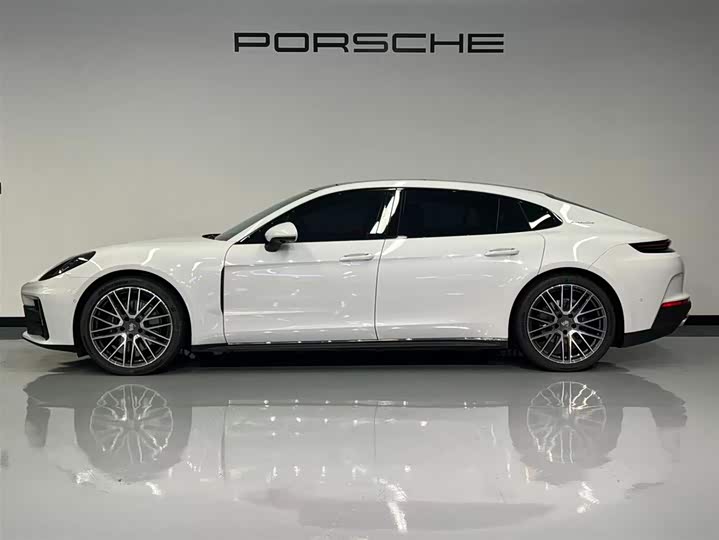 Porsche Panamera 2024 2024款 Panamera 4 行政加长版 2.9T