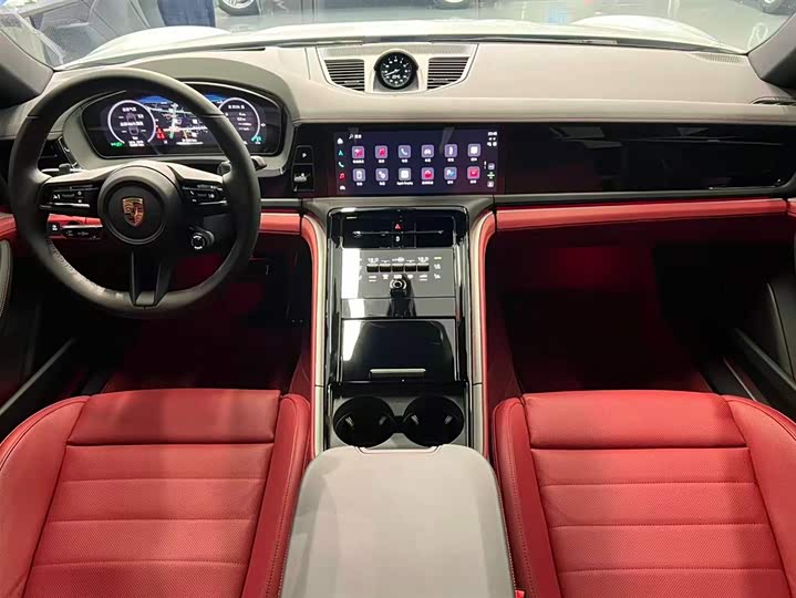 Porsche Panamera 2024 2024款 Panamera 4 行政加长版 2.9T