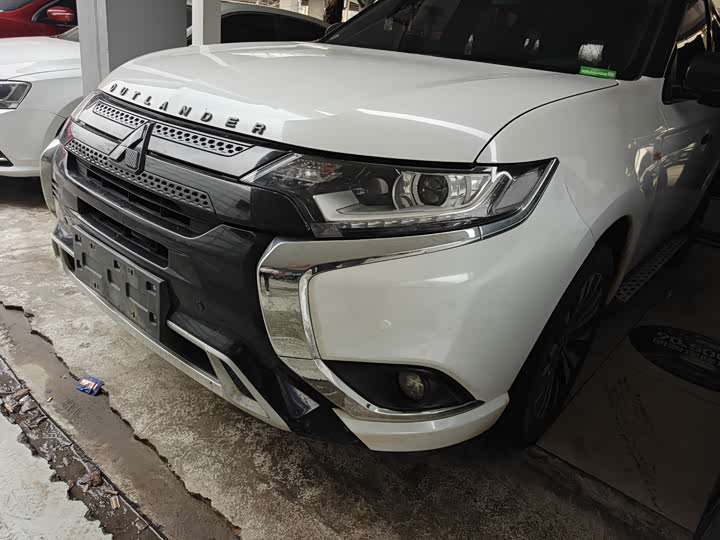 Mitsubishi Outlander 2021 2021款 2.0L 两驱畅行版 5座
