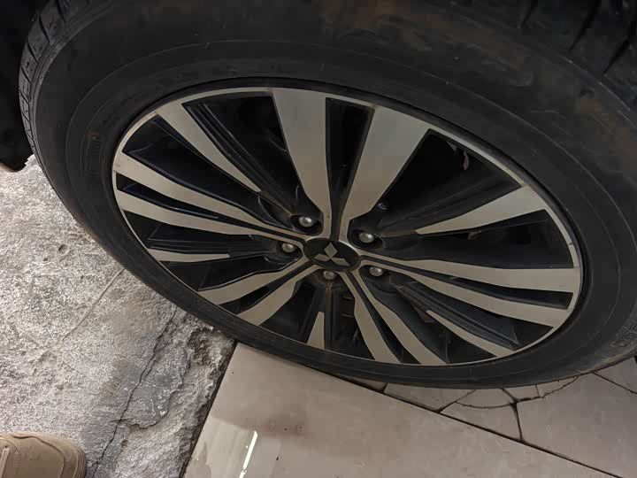 Mitsubishi Outlander 2021 2021款 2.0L 两驱畅行版 5座