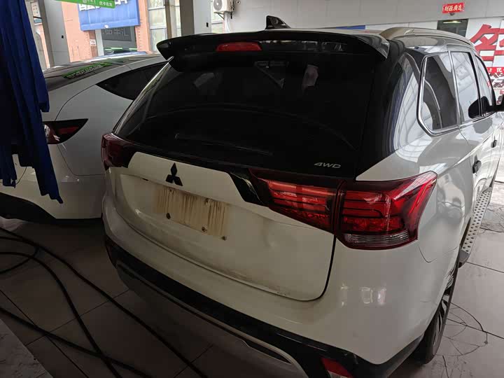 Mitsubishi Outlander 2021 2021款 2.0L 两驱畅行版 5座