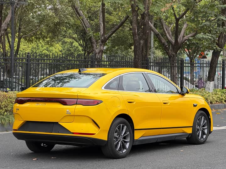 BYD Qin L 2025 2025款 EV 545KM超越型