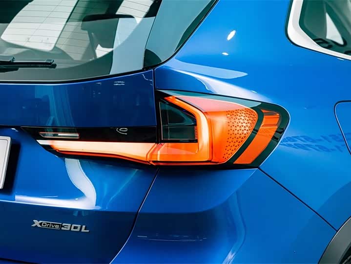BMW iX1 2023 2023款 xDrive30L X设计套装