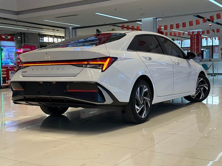 Hyundai Elantra N line 2023 2023款 1.5L CVT LUX尊贵版