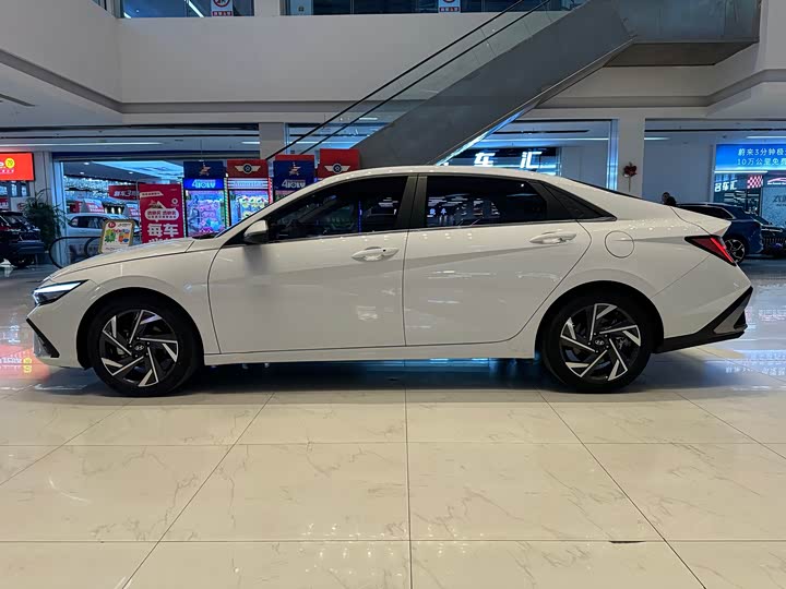 Hyundai Elantra N line 2023 2023款 1.5L CVT LUX尊贵版
