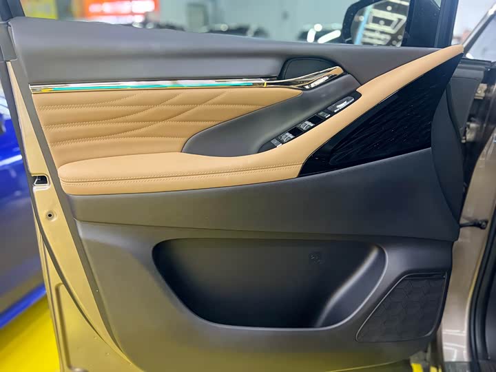 GAC Trumpchi M8 2024 2024款 大师系列 400T 至尊版