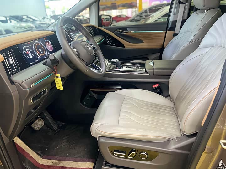 GAC Trumpchi M8 2024 2024款 大师系列 400T 至尊版