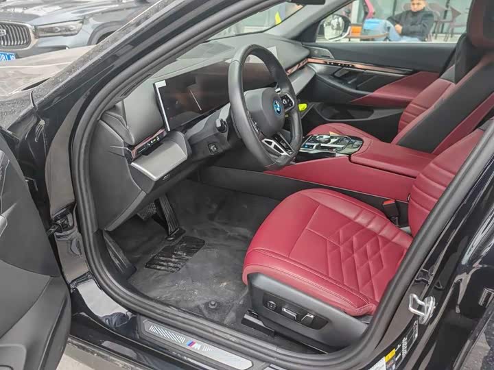 BMW i5 2025 2025款 eDrive 40L M运动套装