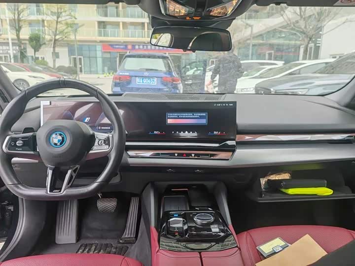 BMW i5 2025 2025款 eDrive 40L M运动套装