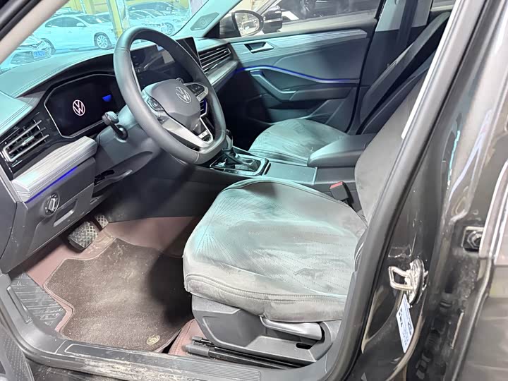 Volkswagen Sagitar L 2025 2025款 300TSI DSG飞越版