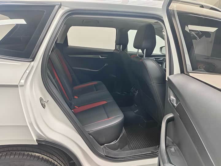 Skoda Karoq 2022 2022款 改款 TSI280 奢享版