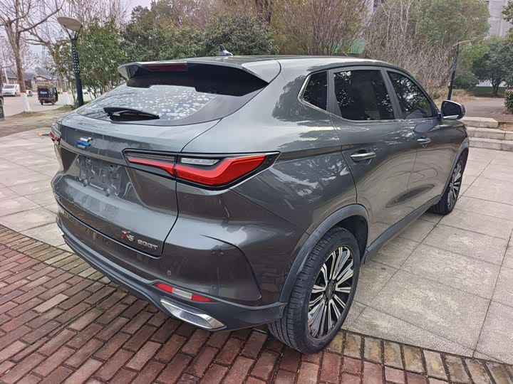 Changan Oshan X5 2022 2022款 1.5T DCT虎啸限定版