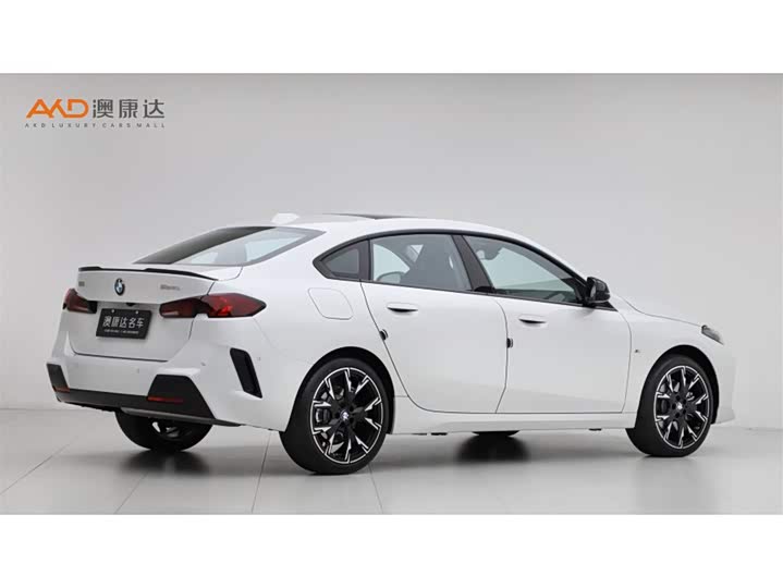 BMW 2 Series 2025 2025款 225L M运动曜夜套装