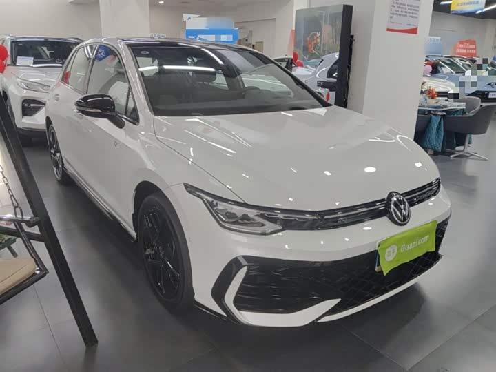 2025 Volkswagen Golf