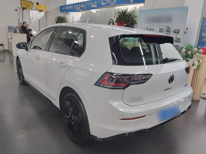 2025 Volkswagen Golf